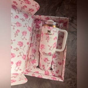 Love Shack Fancy X Stanley 40 oz Pink Ribbon Rosa NWT